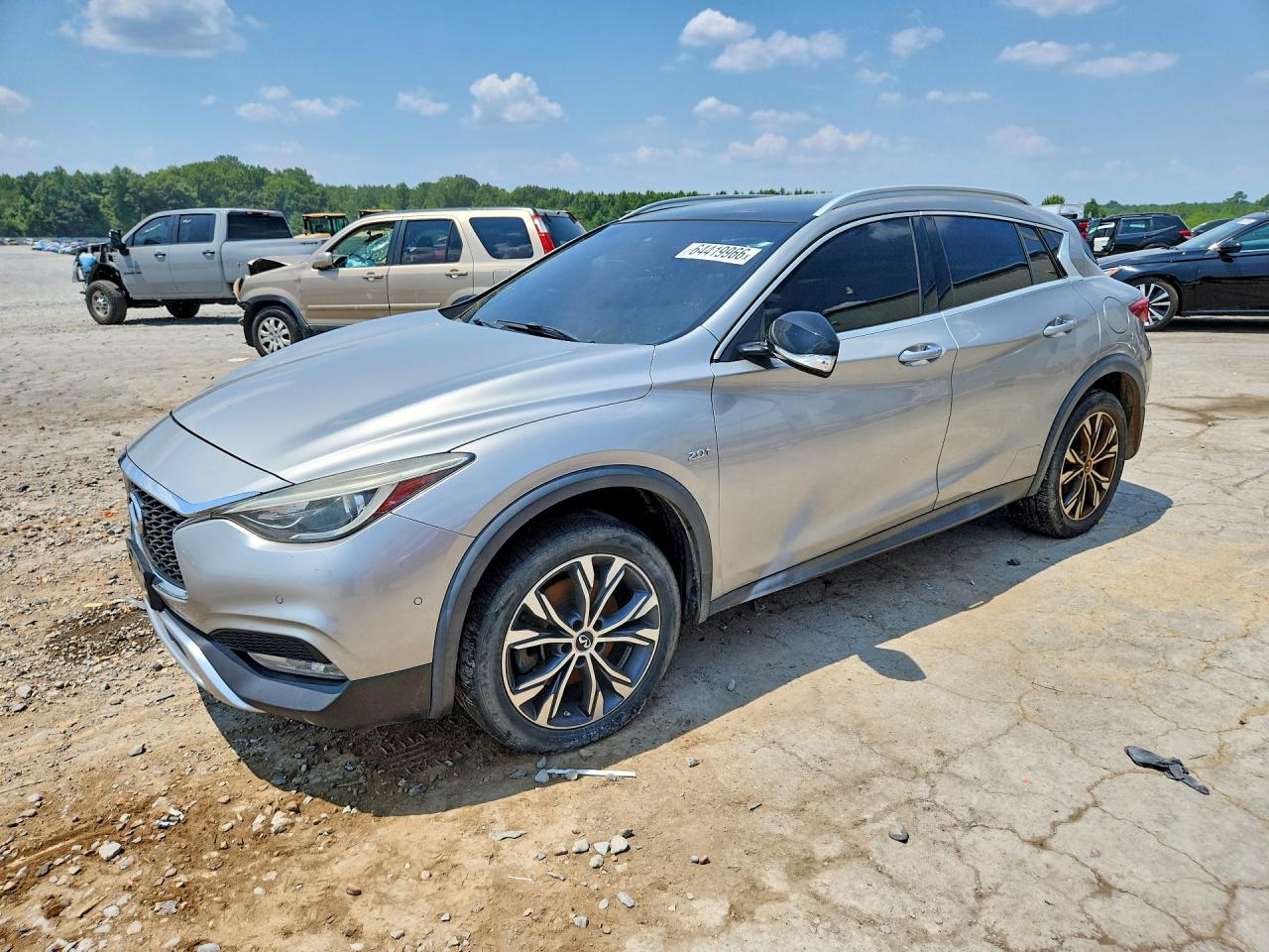 2017 INFINITI QX30 BASE