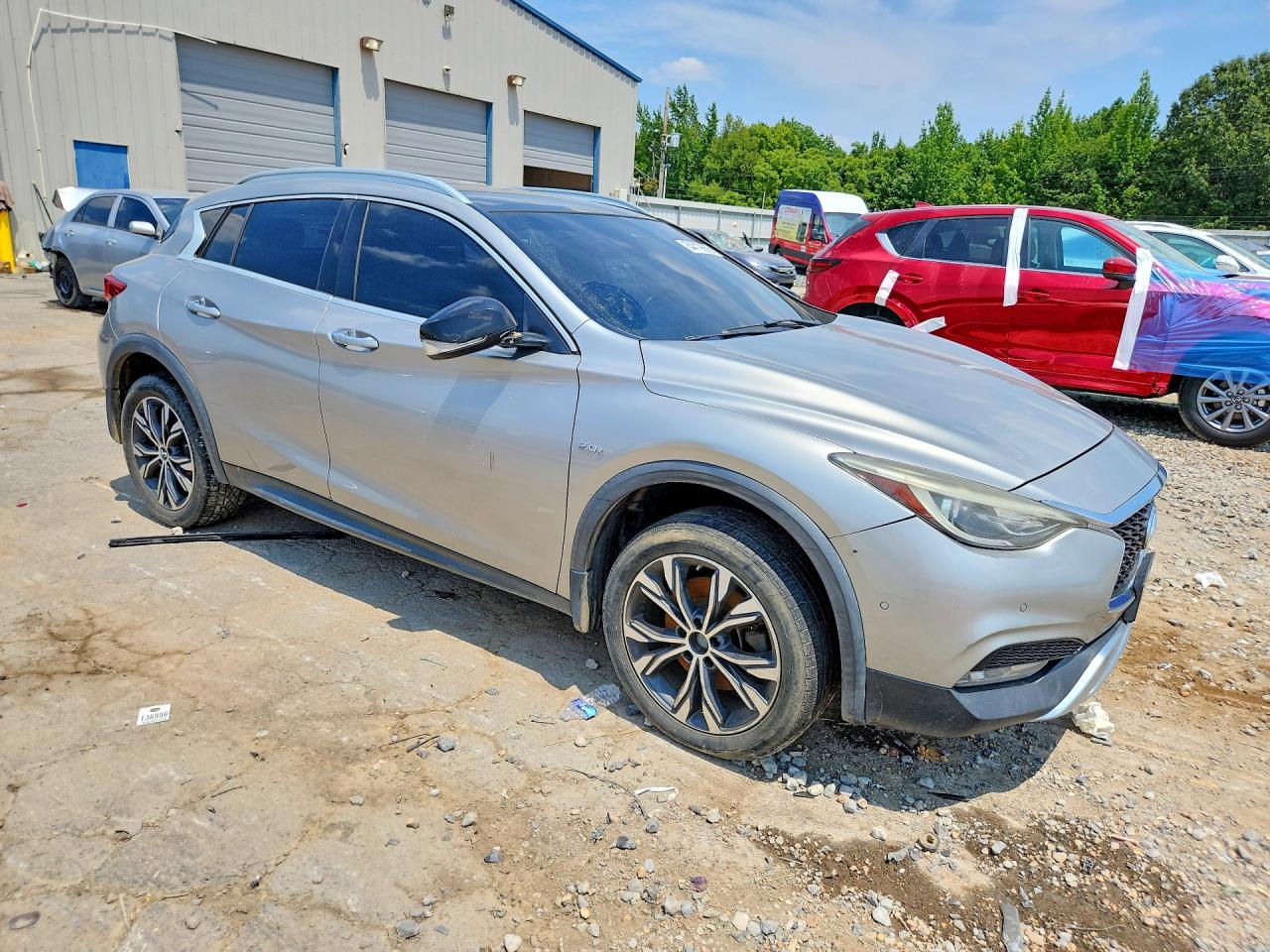 2017 INFINITI QX30 BASE — снимка 4