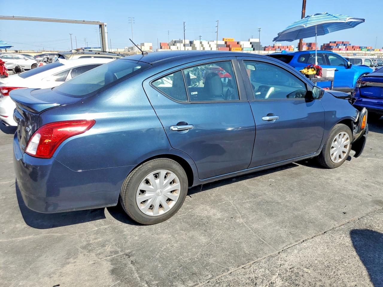 2016 NISSAN VERSA 1.6 SV — снимка 3