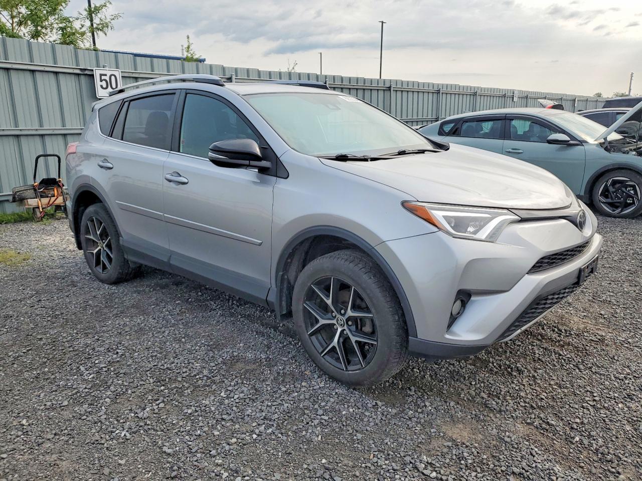 2017 TOYOTA RAV4 SE — снимка 4