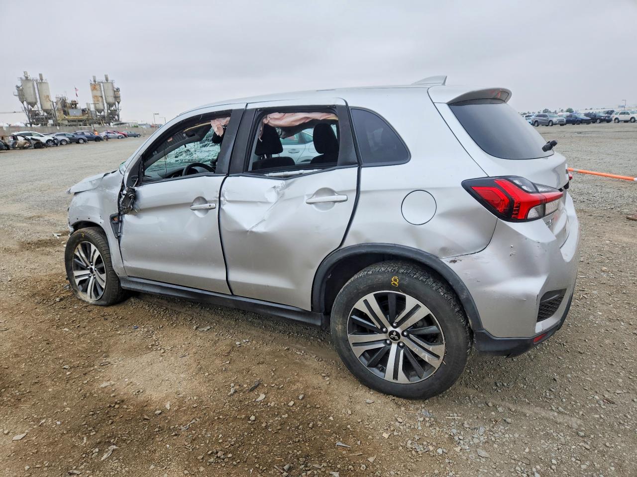 2021 MITSUBISHI OUTLANDER SPORT ES — снимка 2