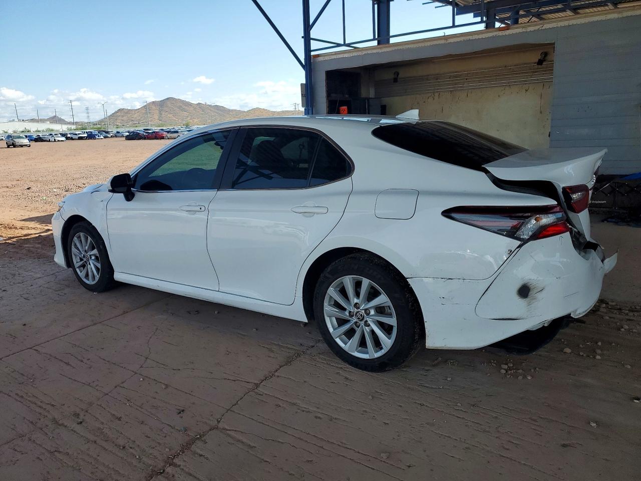 2023 TOYOTA CAMRY LE — снимка 2