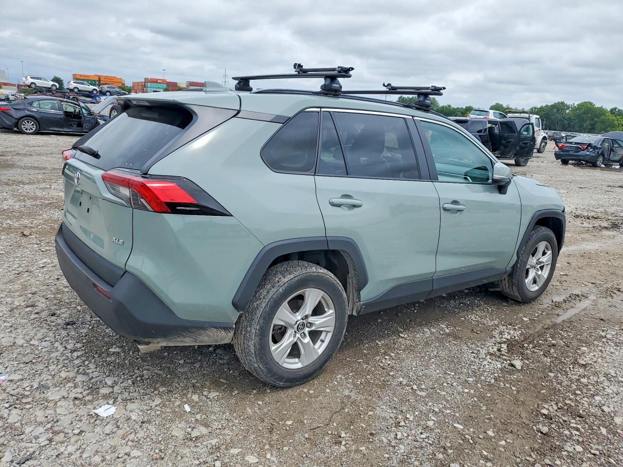 2019 TOYOTA RAV4 XLE — снимка 3