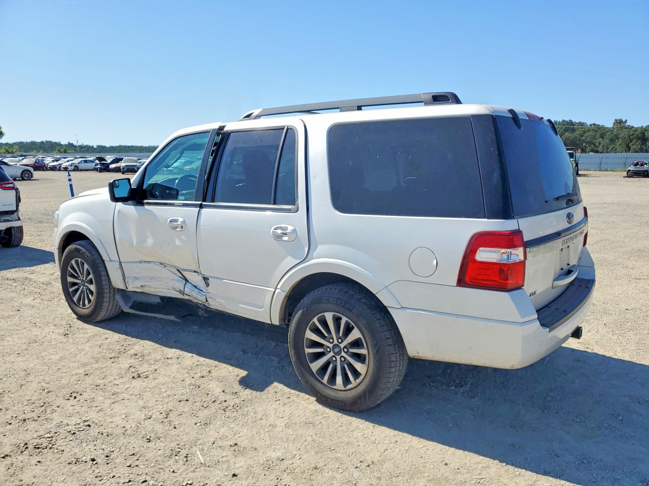 2017 FORD EXPEDITION XLT — снимка 2