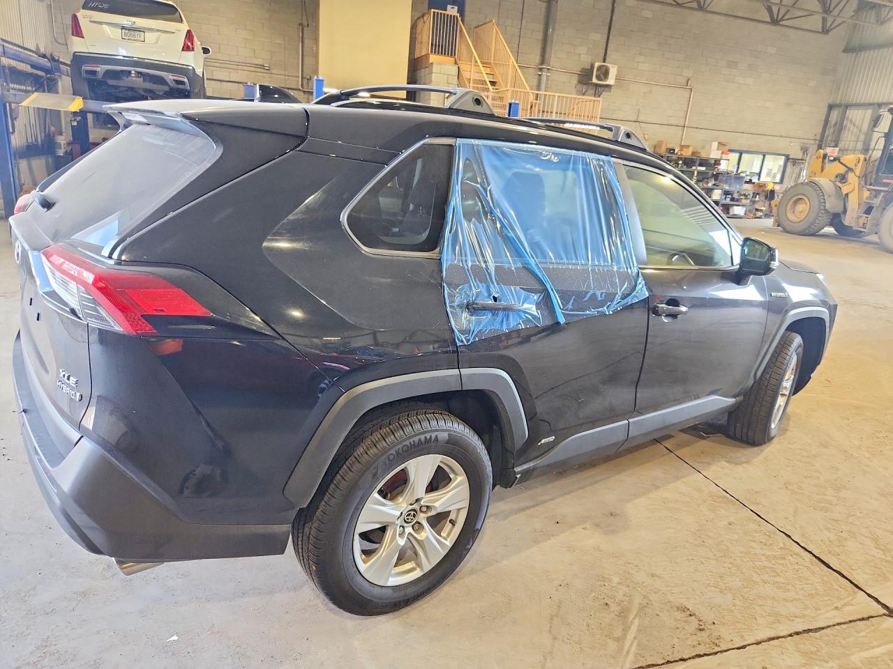 2021 TOYOTA RAV4 XLE HV — снимка 3