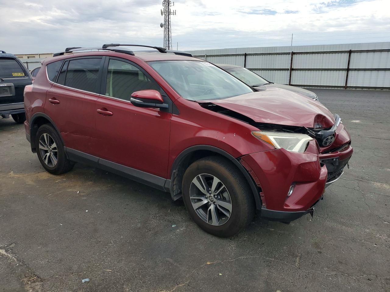 2018 TOYOTA RAV4 XLE — снимка 4