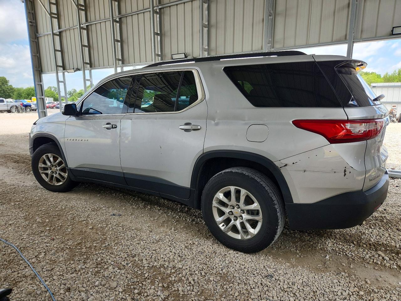 2020 CHEVROLET TRAVERSE LT — снимка 2