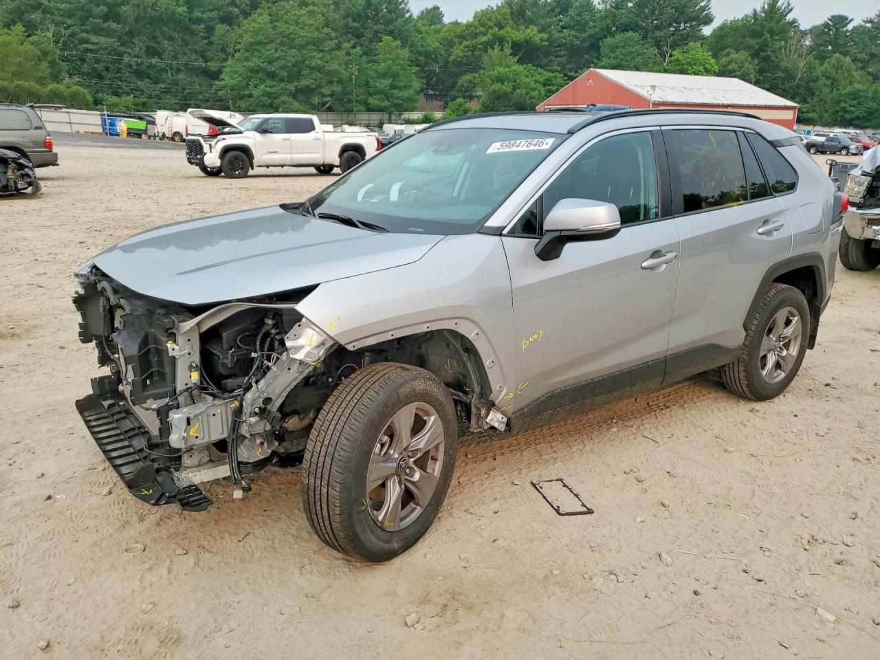 2025 TOYOTA RAV4 XLE