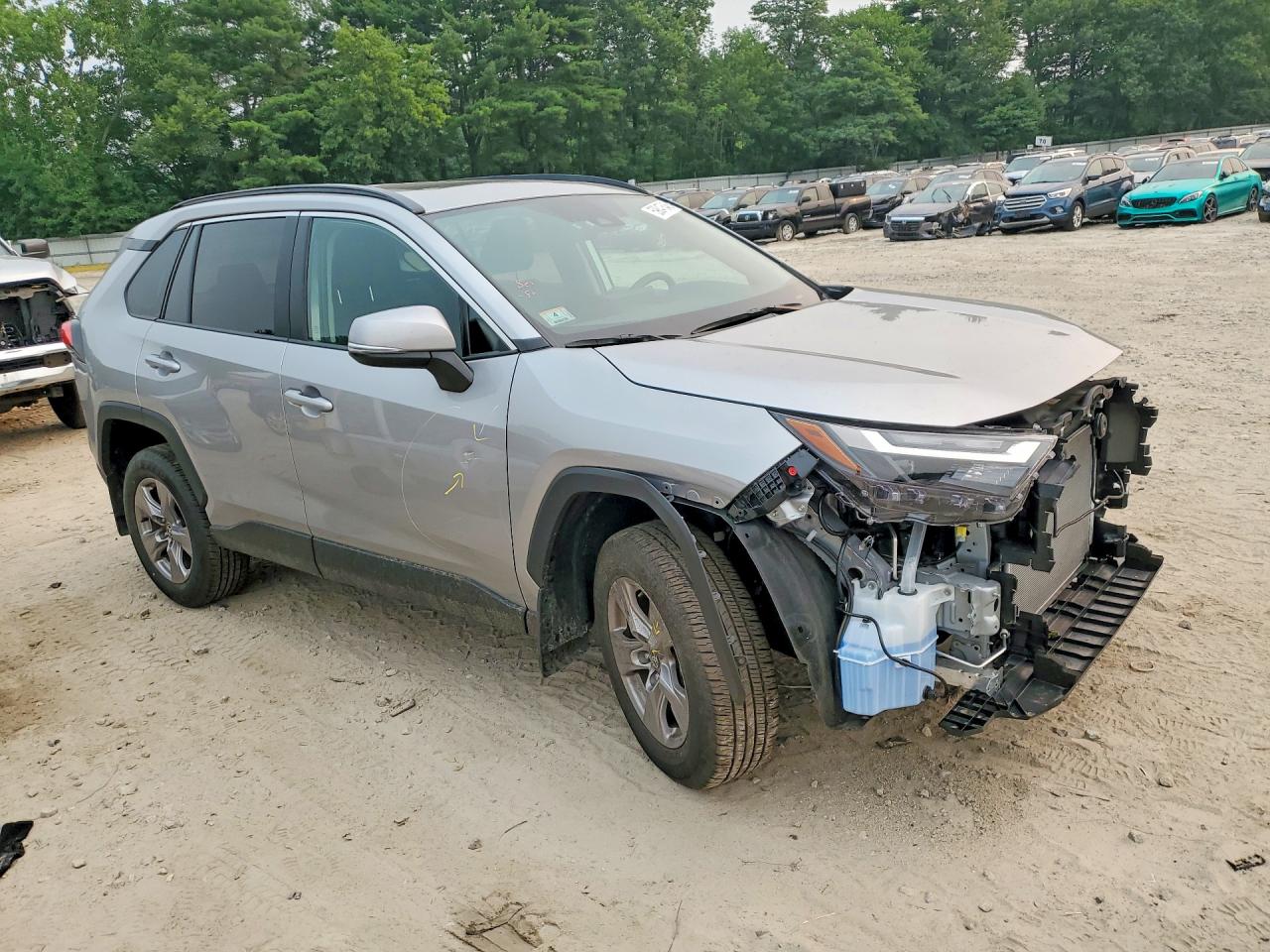 2025 TOYOTA RAV4 XLE — снимка 4