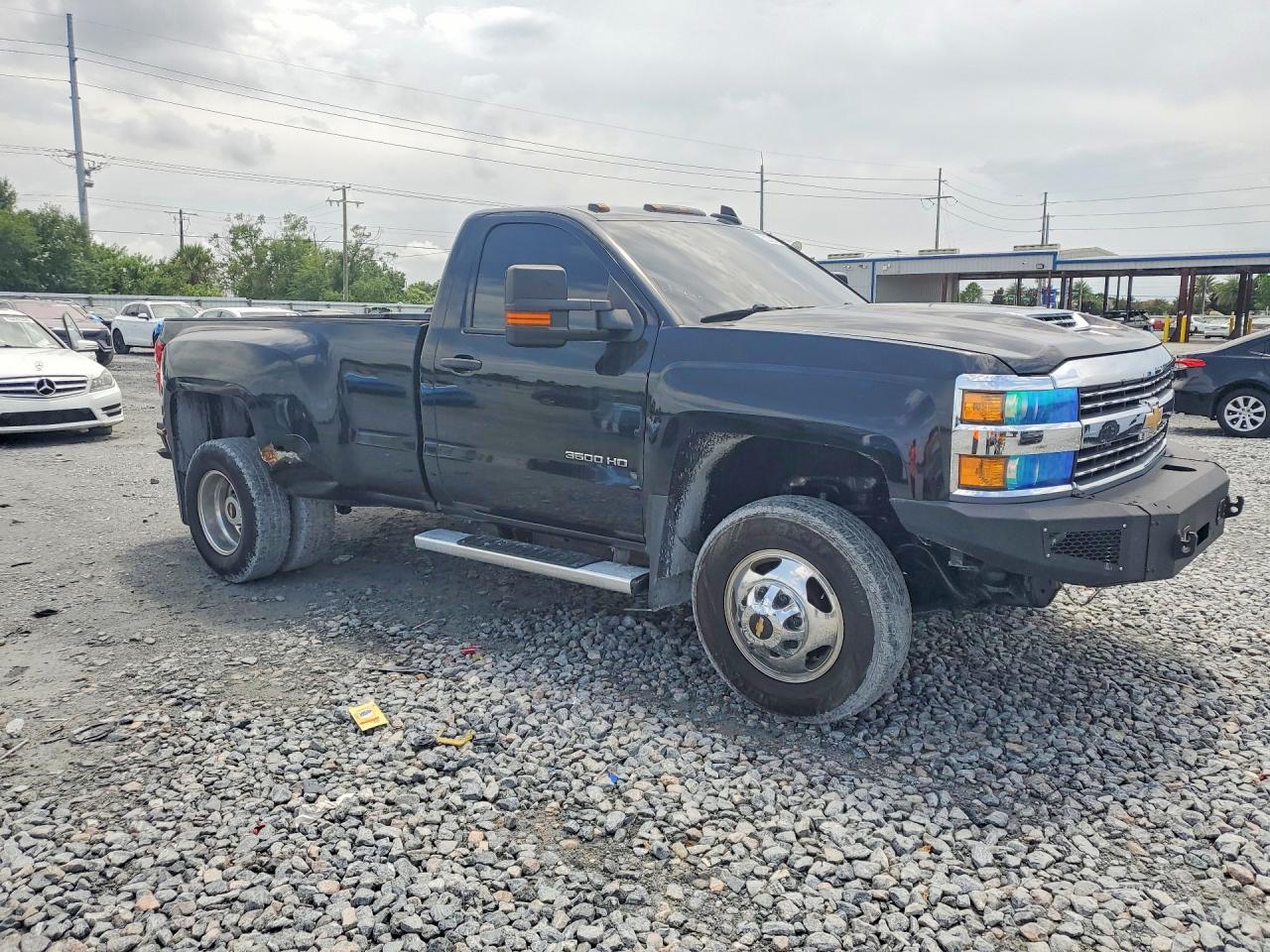 2017 CHEVROLET SILVERADO K3500 — снимка 4
