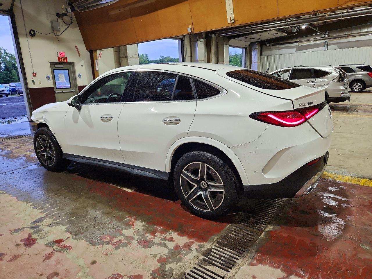 2025 MERCEDES-BENZ GLC COUPE 300 4MATIC — снимка 2