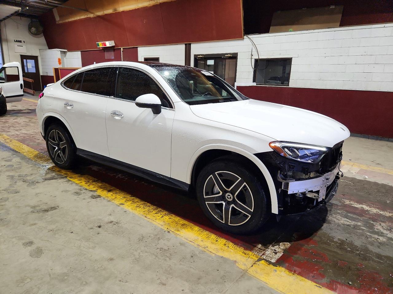 2025 MERCEDES-BENZ GLC COUPE 300 4MATIC — снимка 4