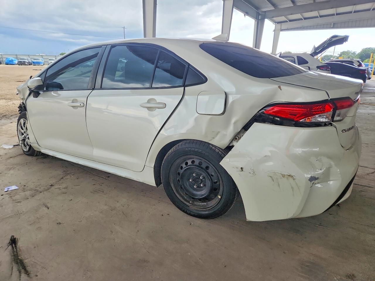 2020 TOYOTA COROLLA LE — снимка 2