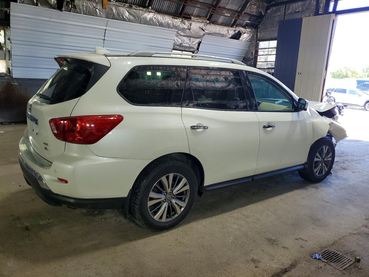 2019 NISSAN PATHFINDER SL — снимка 3