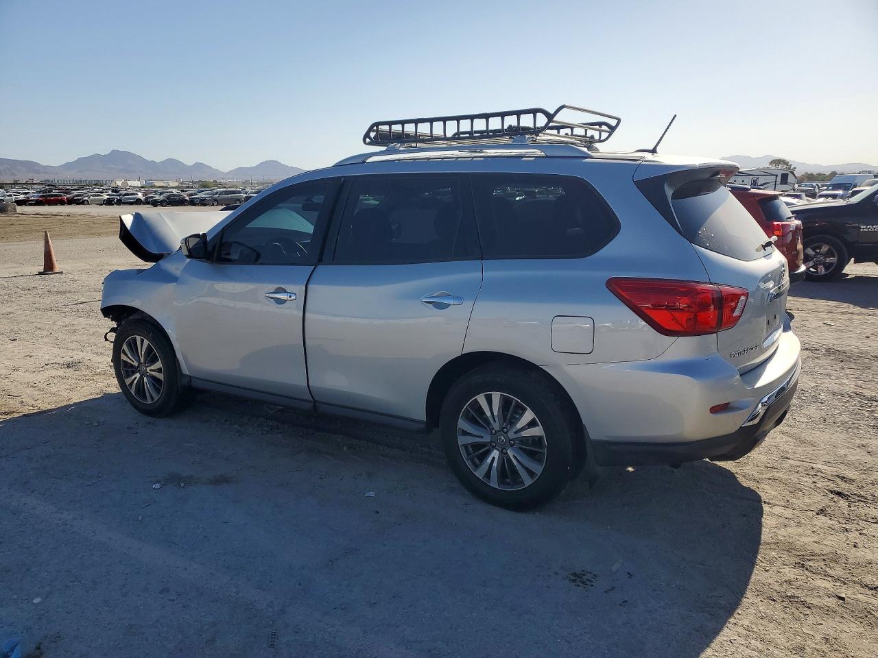 2017 NISSAN PATHFINDER S — снимка 2