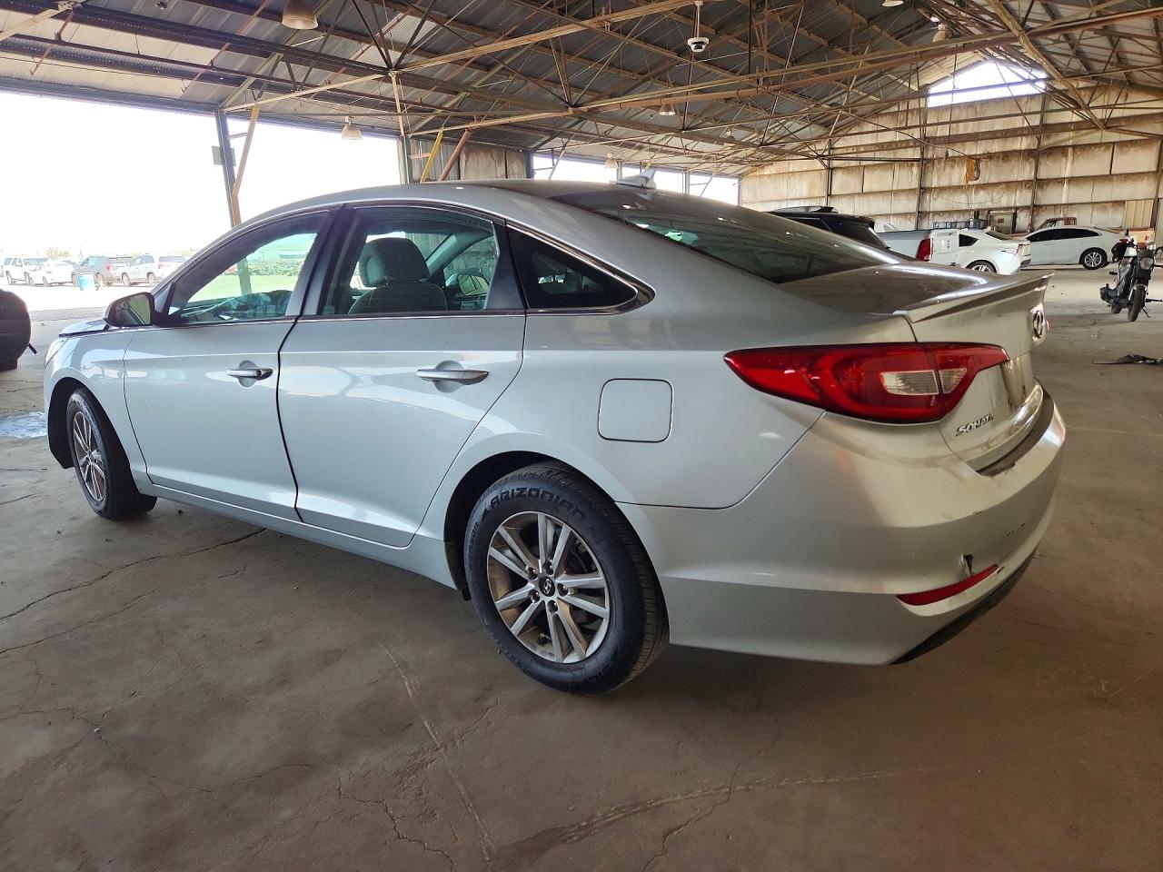 2017 HYUNDAI SONATA SE — снимка 2