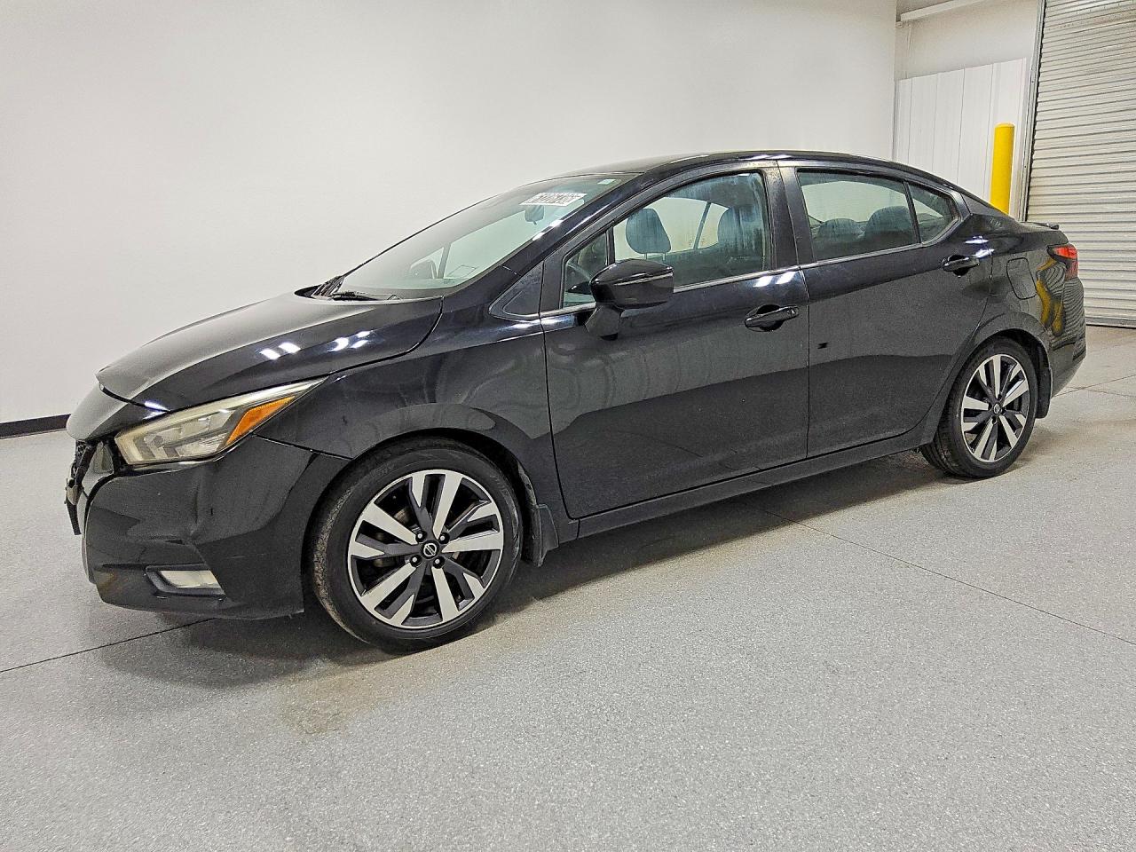 2020 NISSAN VERSA SR