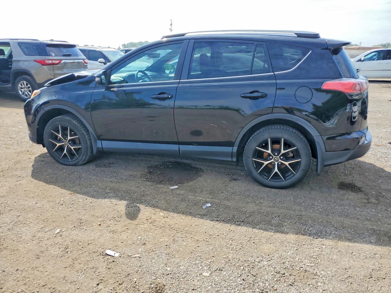 2016 TOYOTA RAV4 SE — снимка 2