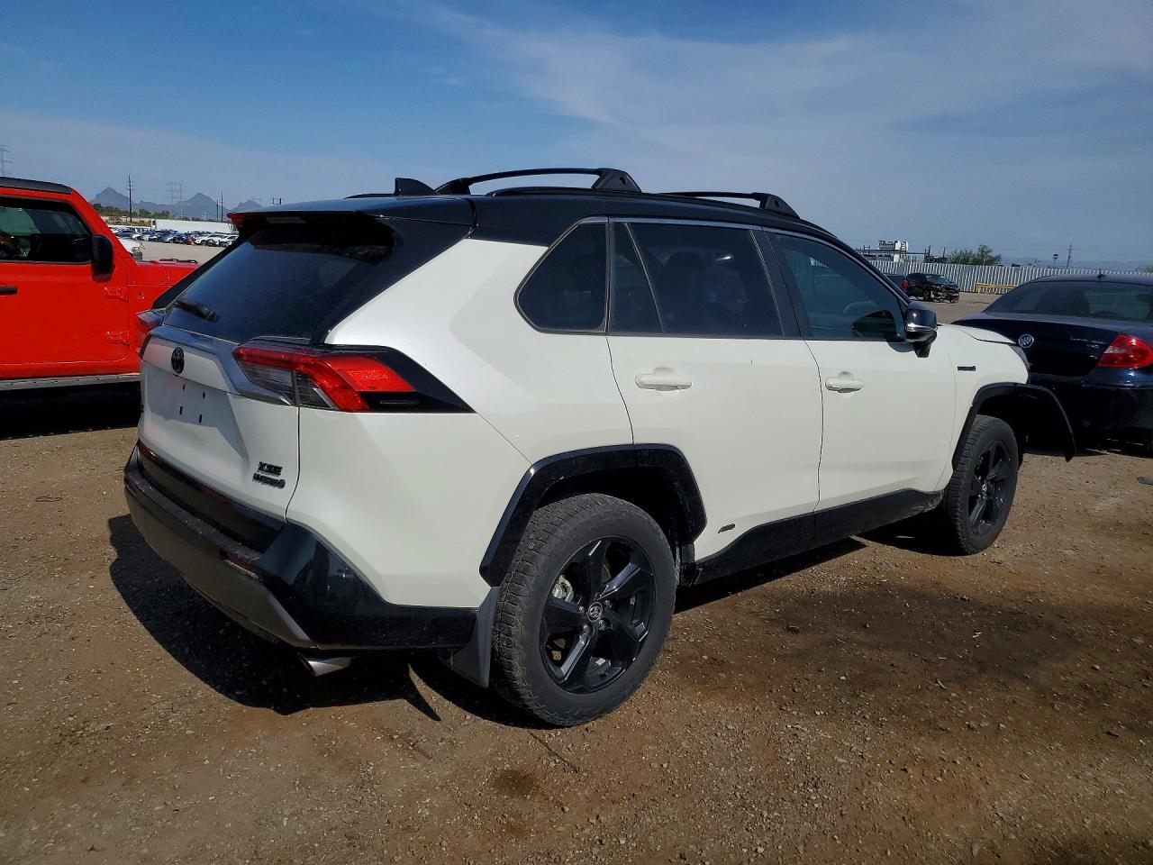 2020 TOYOTA RAV4 XSE — снимка 3