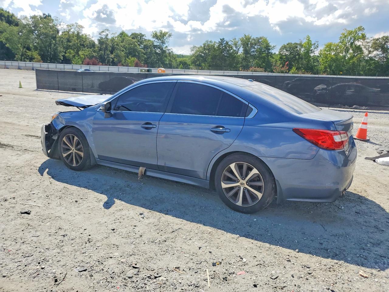 2015 SUBARU LEGACY 2.5I LIMITED — снимка 2