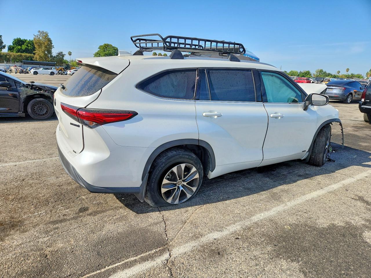 2022 TOYOTA HIGHLANDER HYBRID XLE — снимка 3