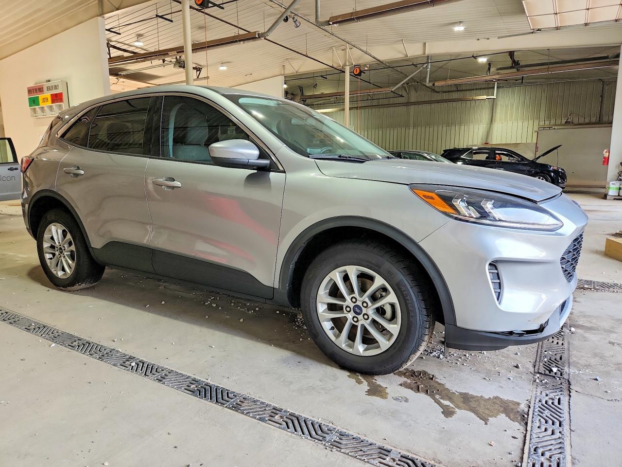 2021 FORD ESCAPE SE — снимка 4