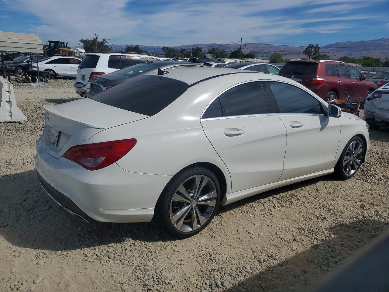 2018 MERCEDES-BENZ CLA 250 — снимка 3