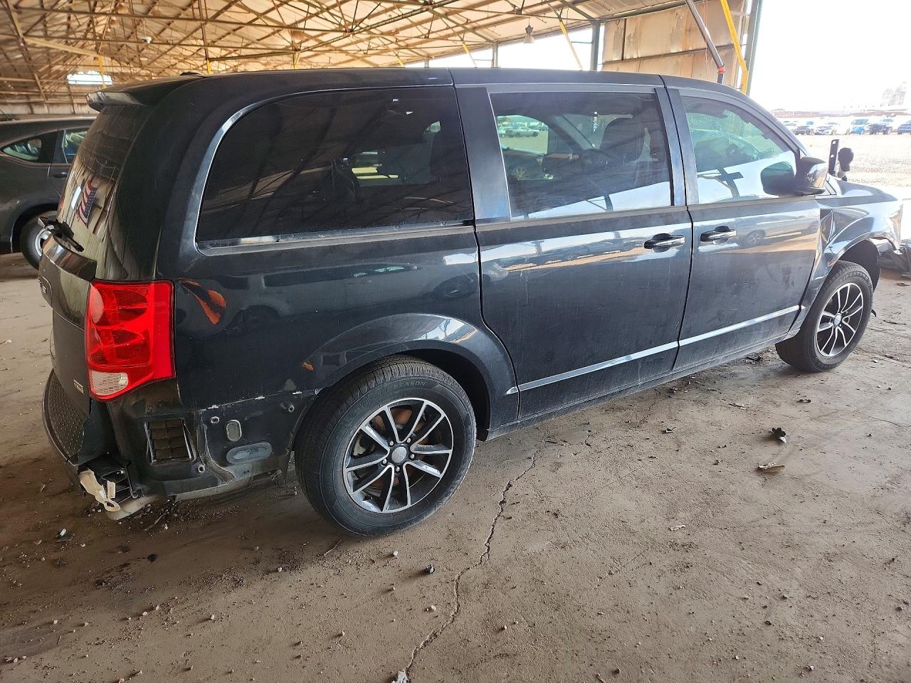 2018 DODGE GRAND CARAVAN SE — photo 3