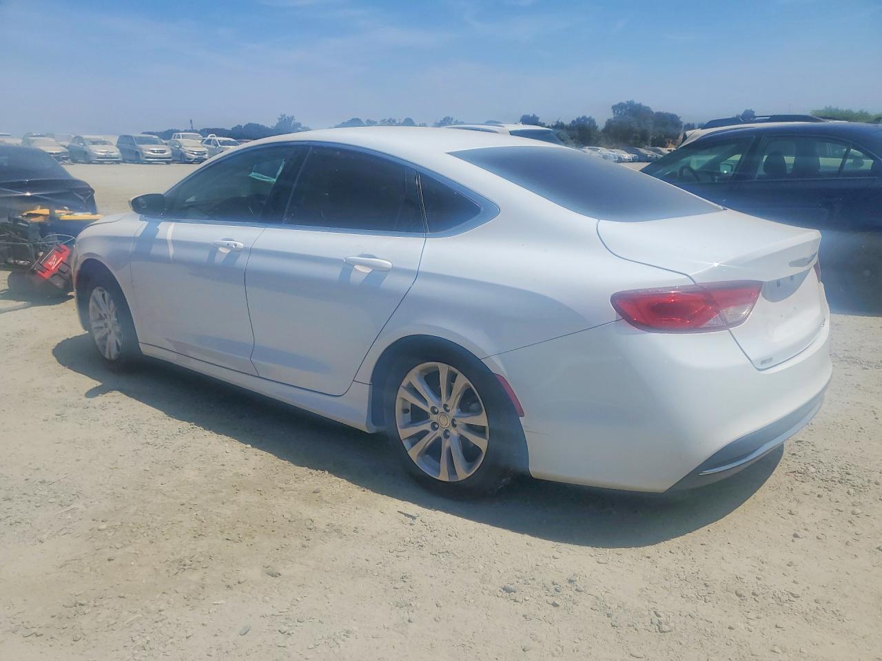 2015 CHRYSLER 200 LIMITED — снимка 2
