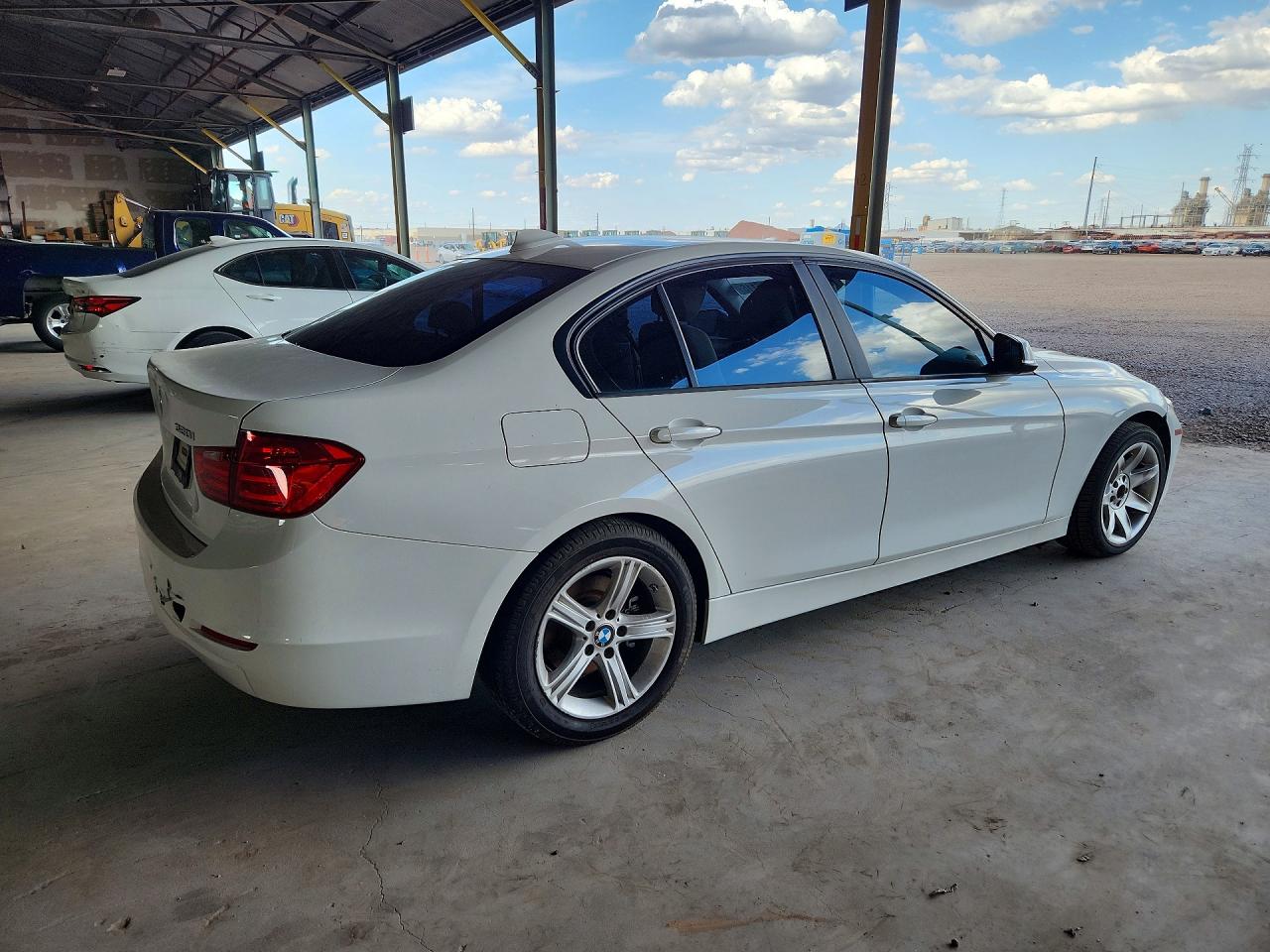 2013 BMW 320 I — снимка 3
