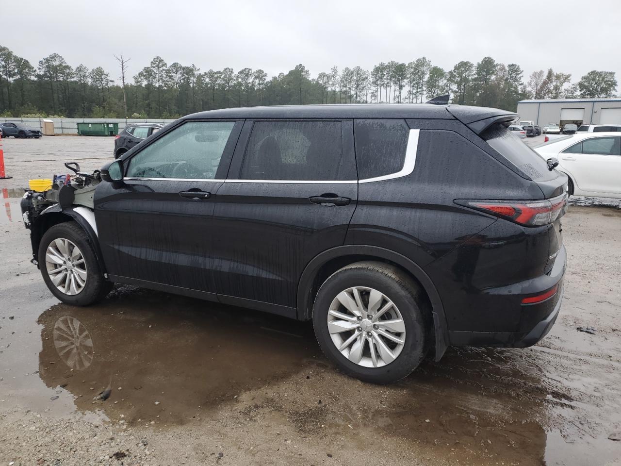 2025 MITSUBISHI OUTLANDER ES — снимка 2