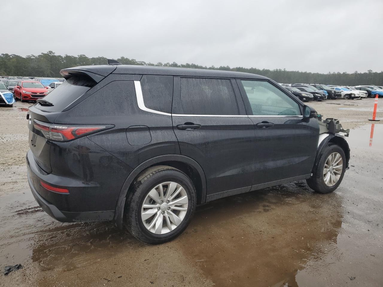 2025 MITSUBISHI OUTLANDER ES — снимка 3