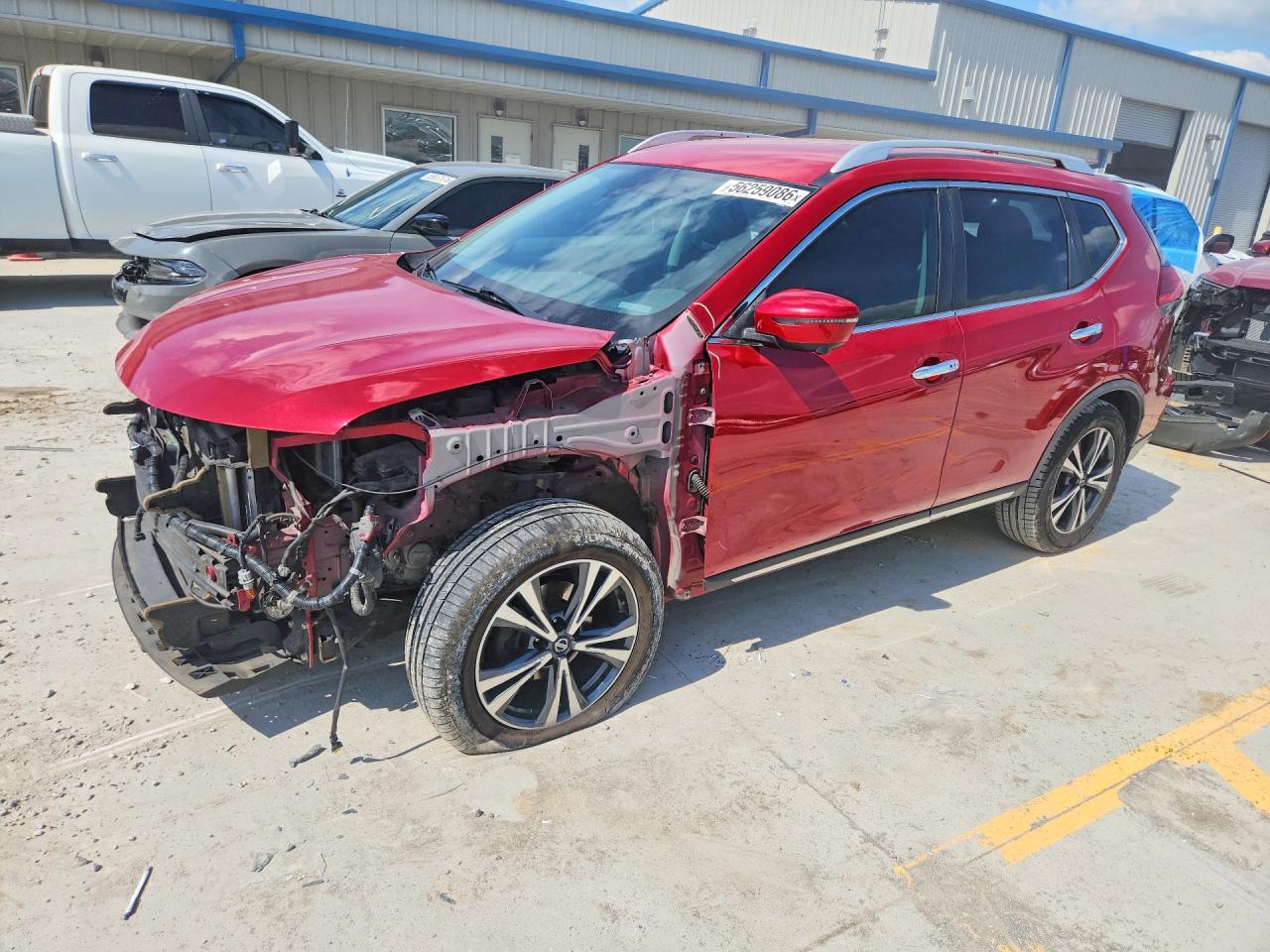 2017 NISSAN ROGUE SL