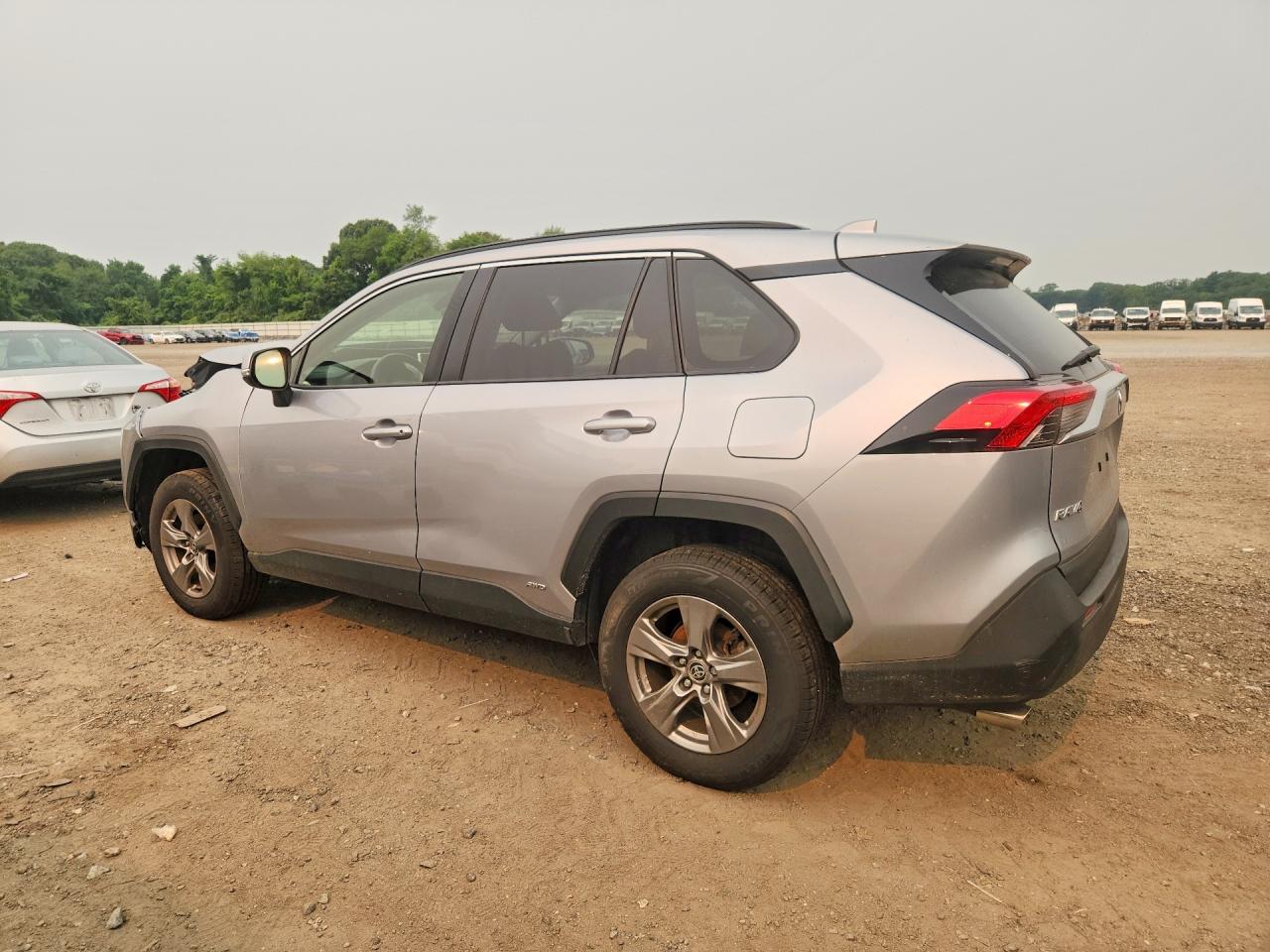 2025 TOYOTA RAV4 LE — снимка 2
