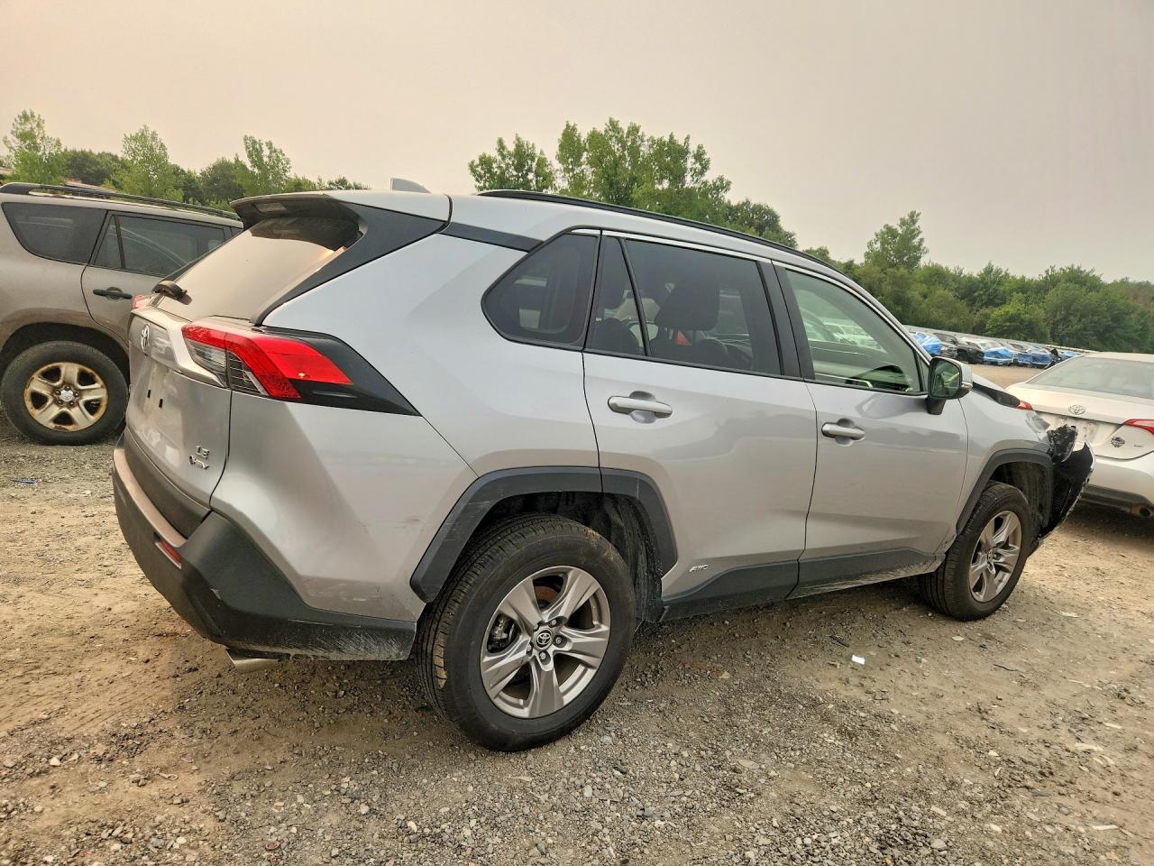 2025 TOYOTA RAV4 LE — снимка 3