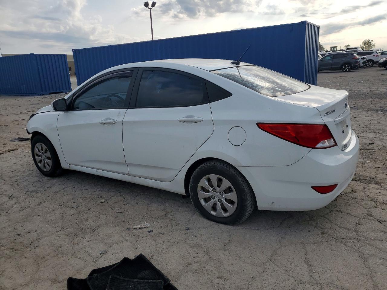 2016 HYUNDAI ACCENT SE — снимка 2