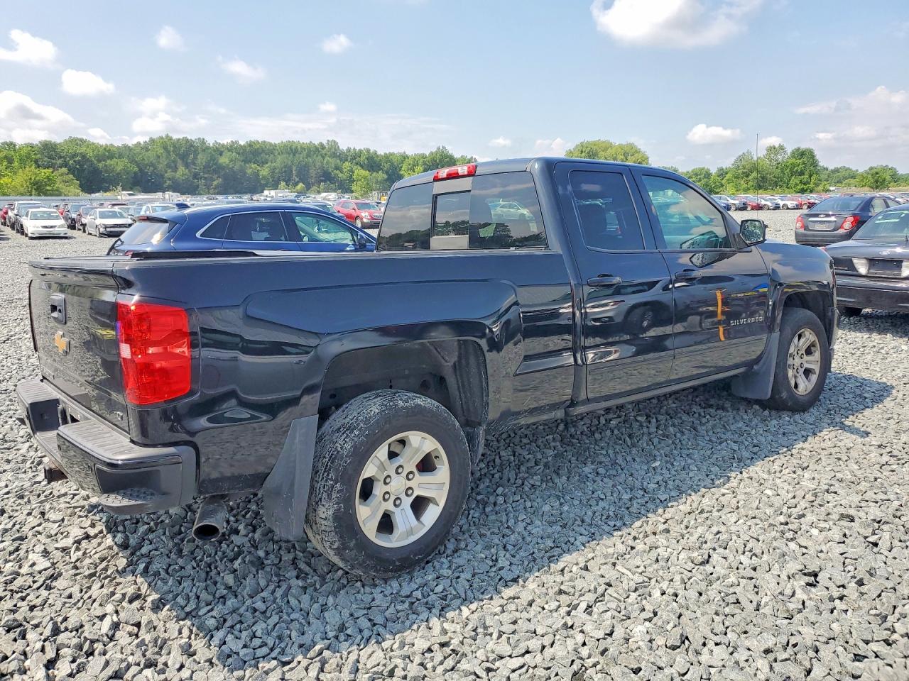 2017 CHEVROLET SILVERADO K1500 LT — снимка 3