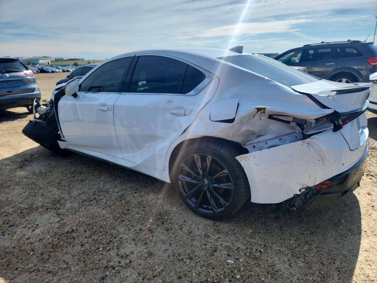 2024 LEXUS IS 300 — снимка 2