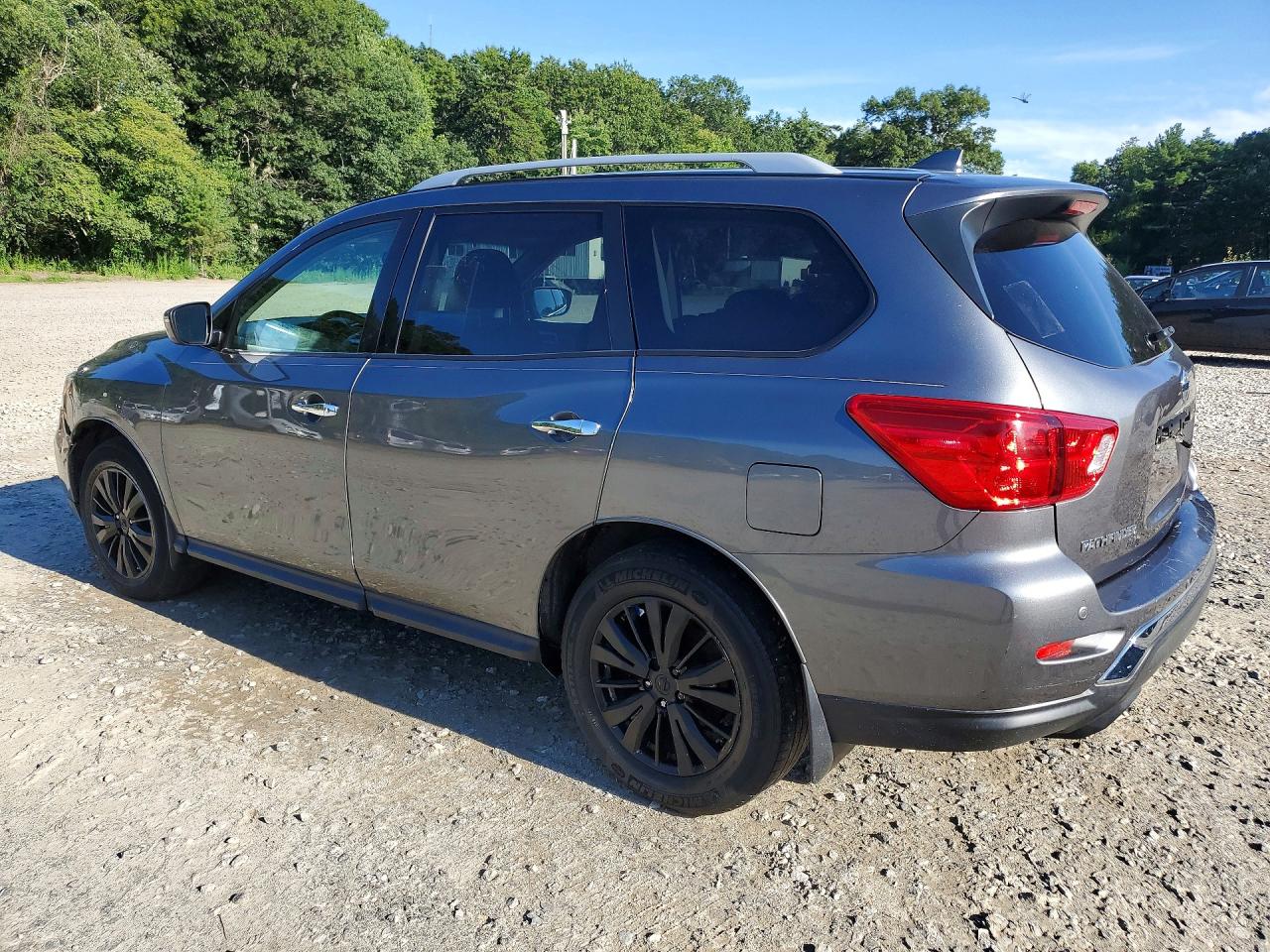 2019 NISSAN PATHFINDER S — снимка 2