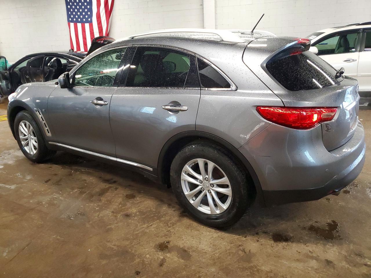 2017 INFINITI QX70 BASE — снимка 2