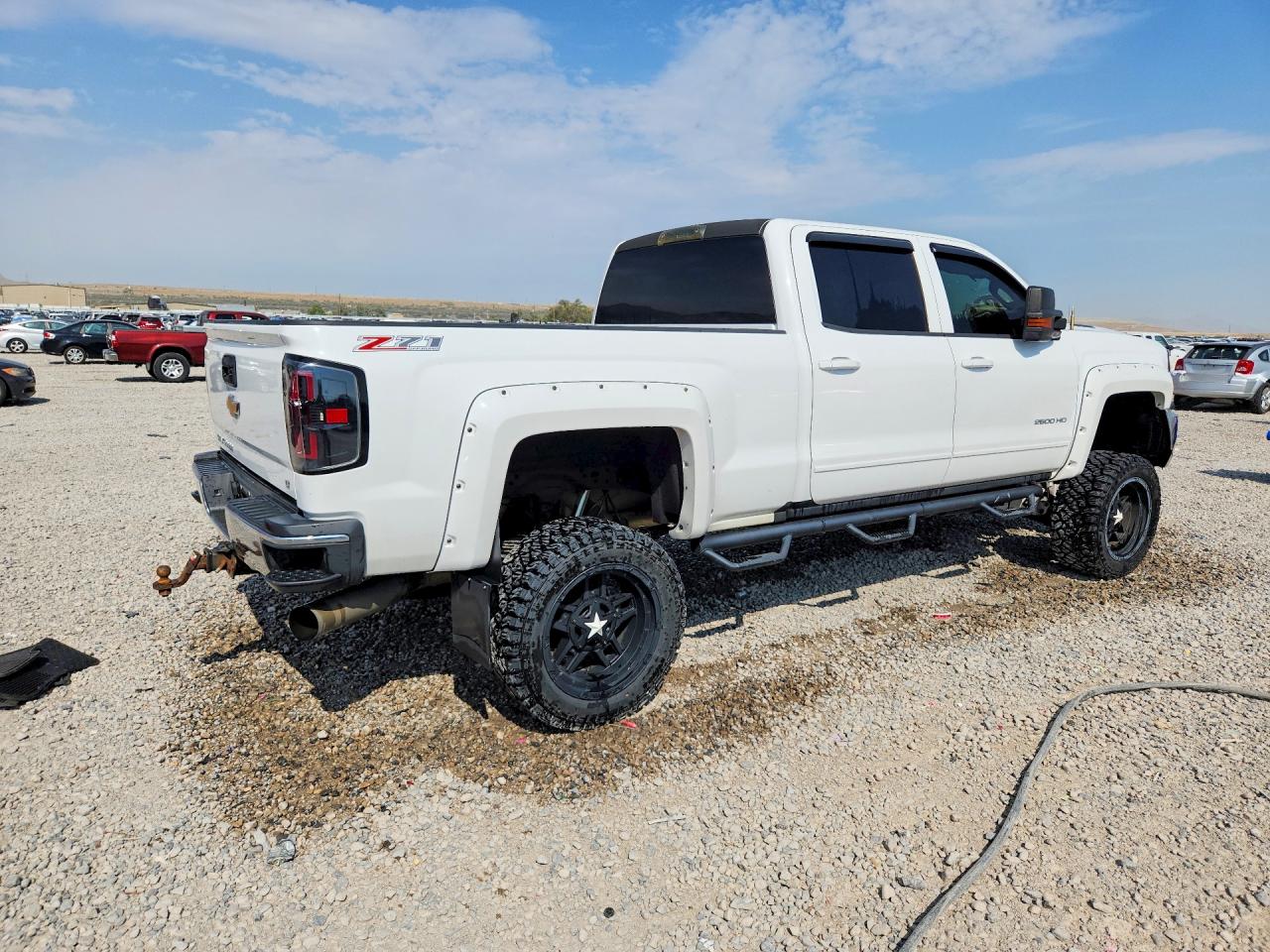 2016 CHEVROLET SILVERADO K2500 HEAVY DUTY LT — снимка 3
