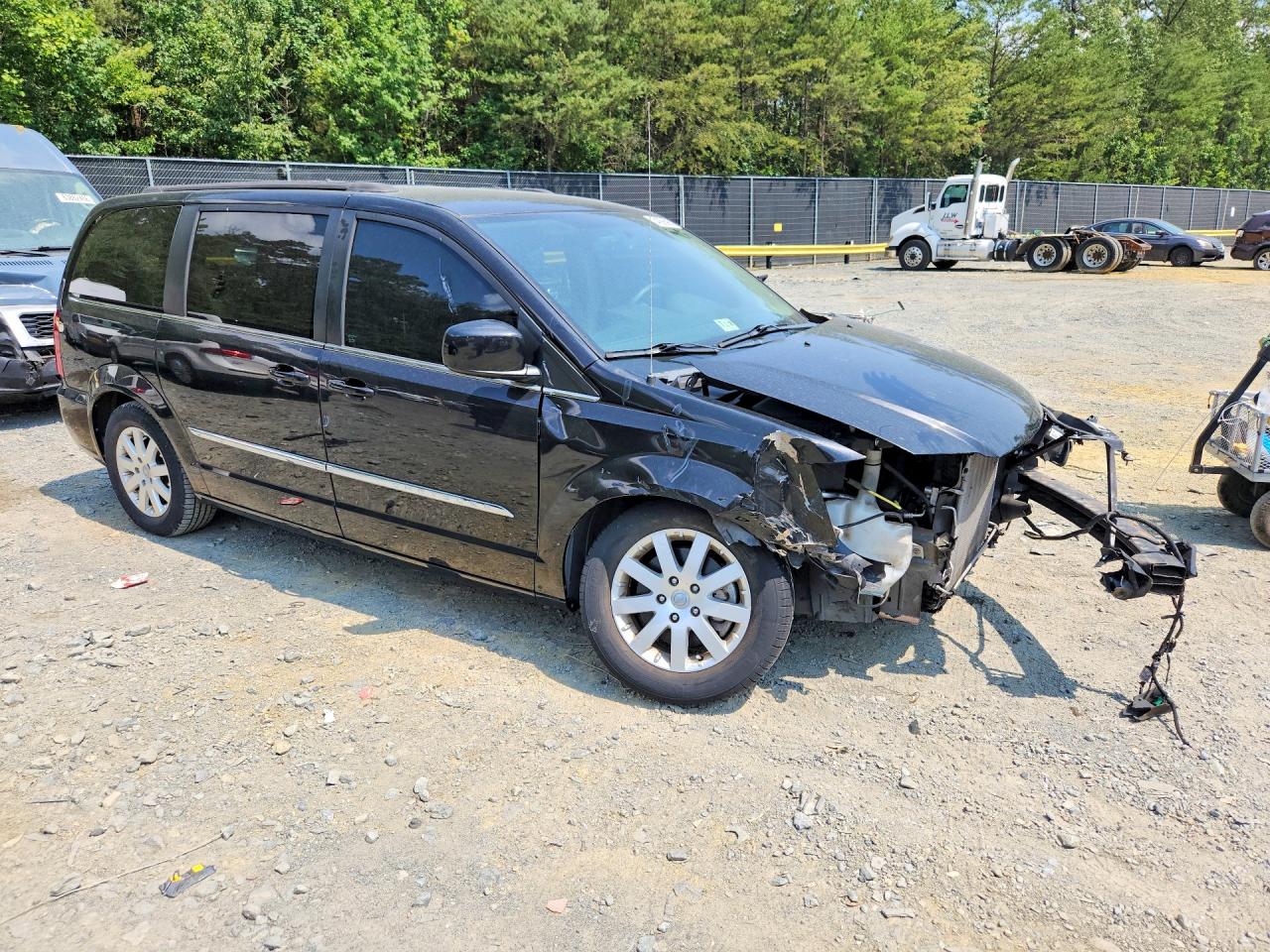 2015 CHRYSLER TOWN & COUNTRY TOURING — снимка 5
