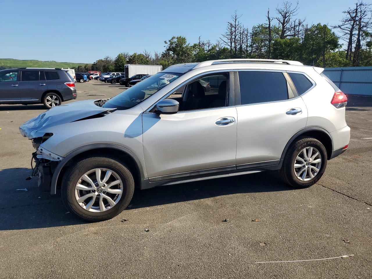2017 NISSAN ROGUE SV