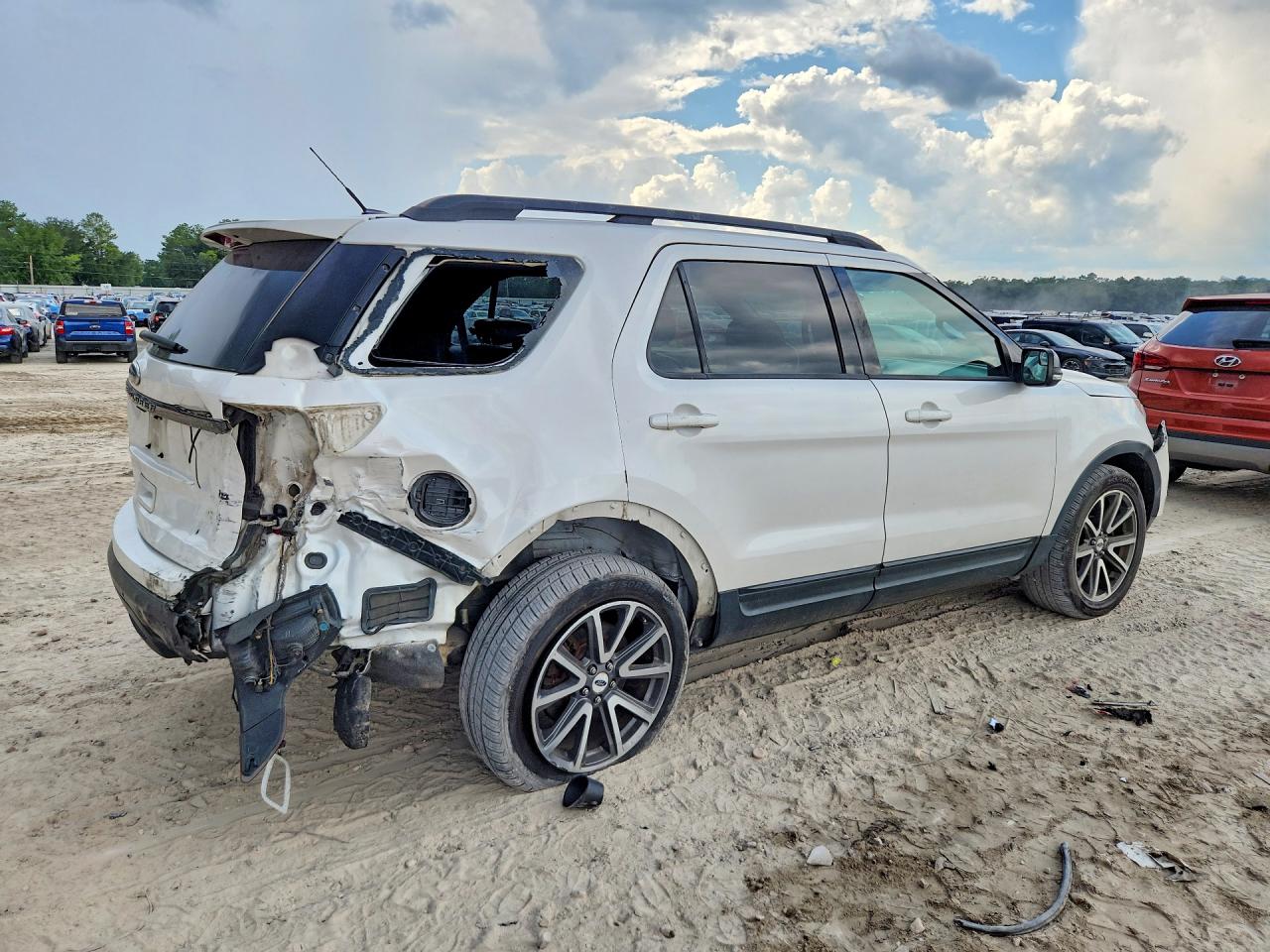 2015 FORD EXPLORER XLT — снимка 3