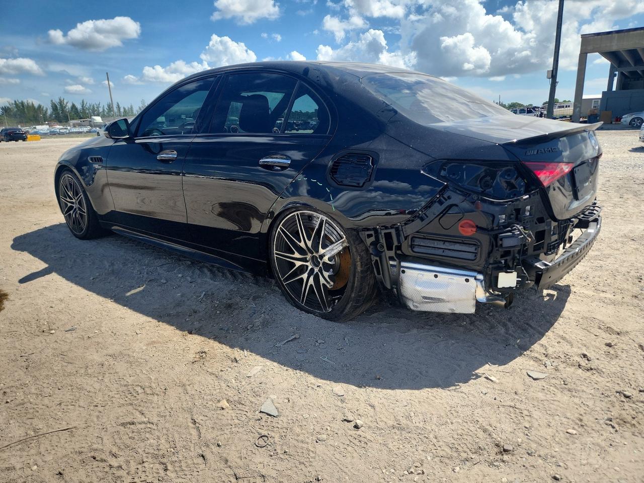 2026 MERCEDES-BENZ C 63 AMG S E PERFORMANCE — снимка 2