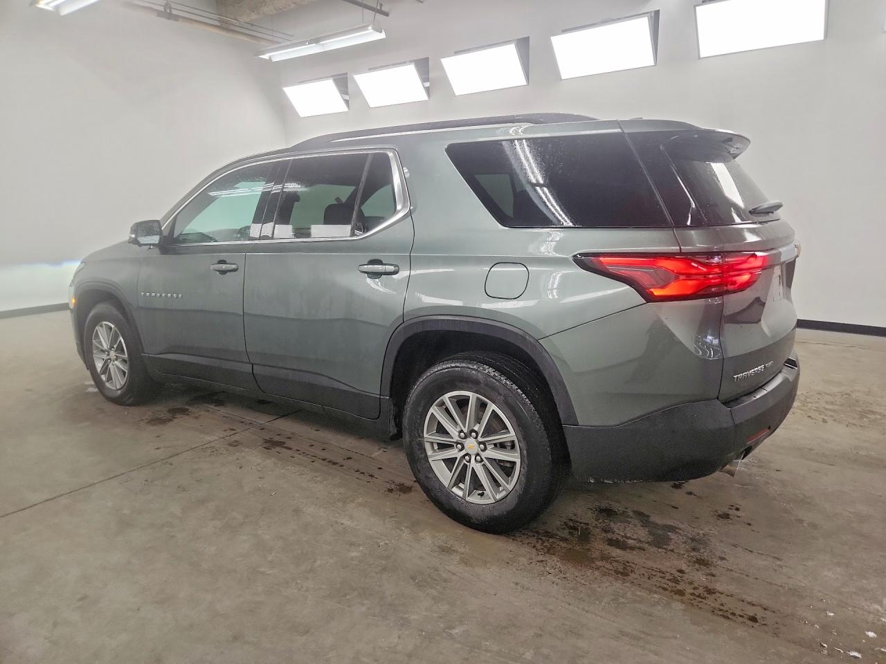 2023 CHEVROLET TRAVERSE LT — снимка 2