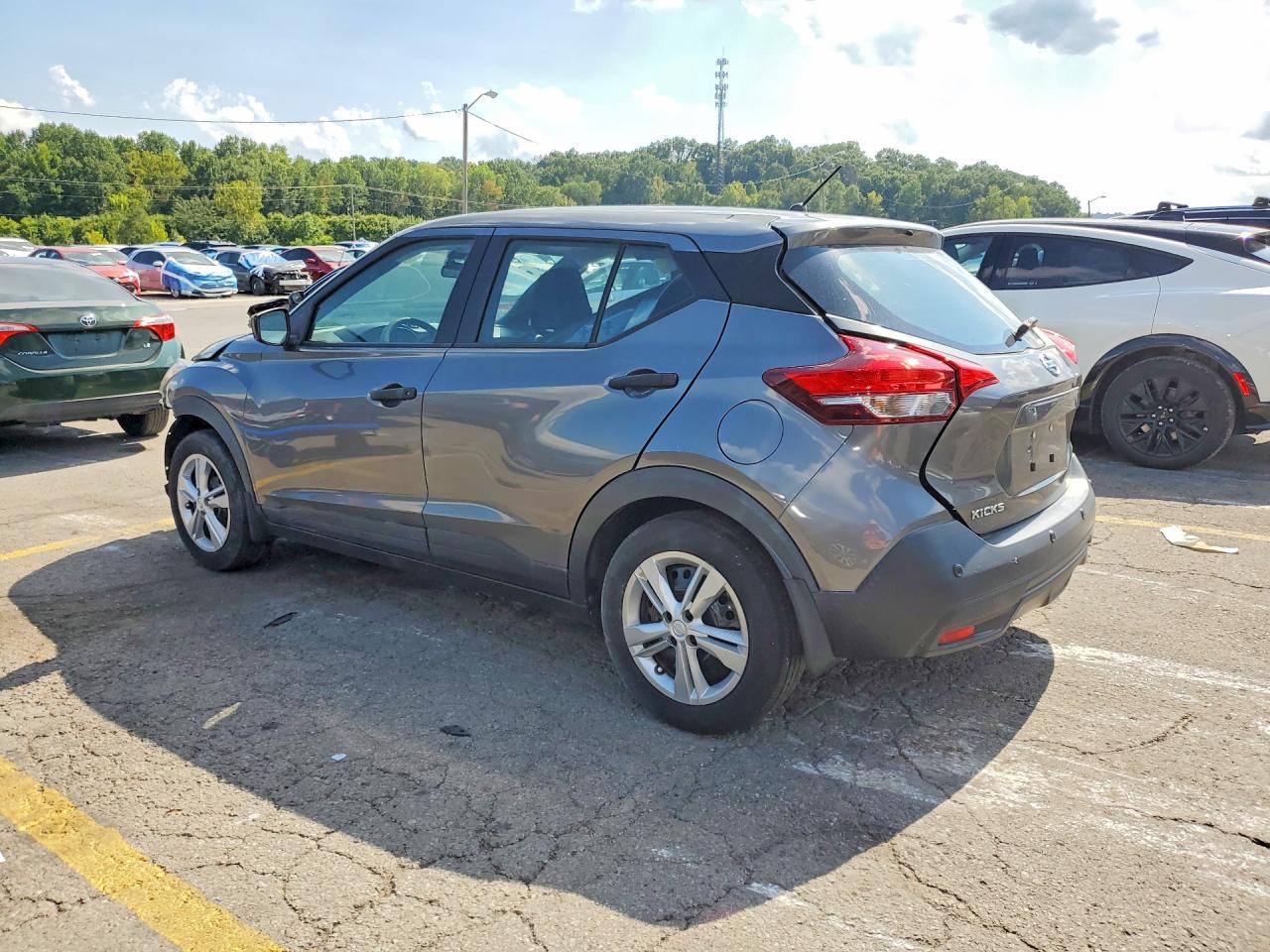 2020 NISSAN KICKS S — снимка 2