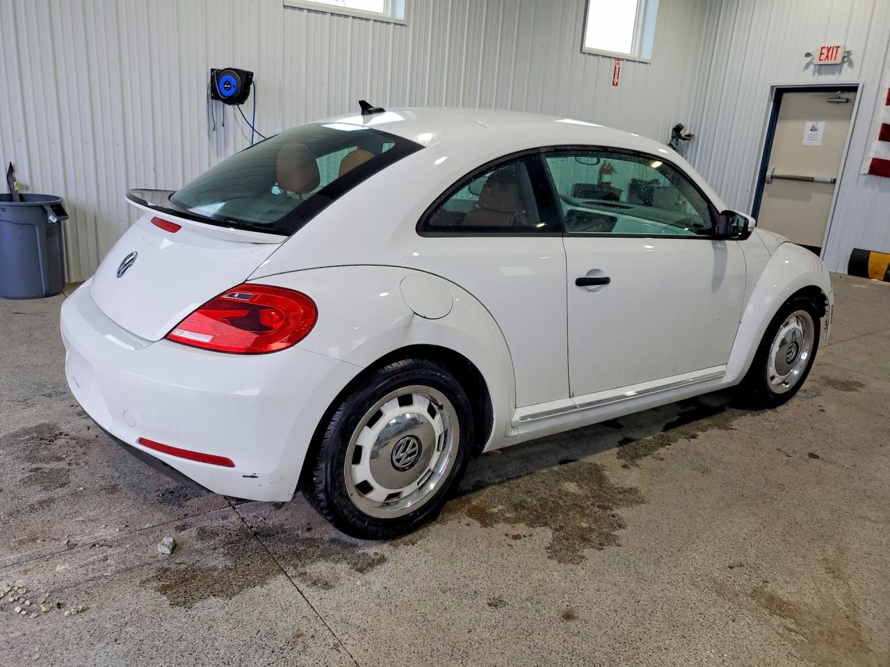 2015 VOLKSWAGEN BEETLE 1.8T — снимка 3