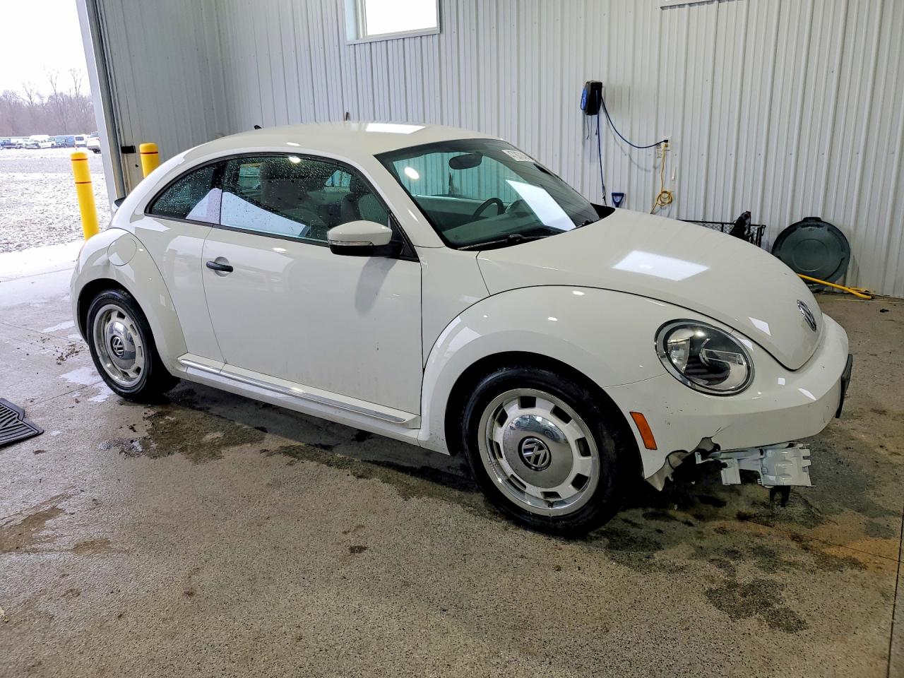 2015 VOLKSWAGEN BEETLE 1.8T — снимка 4