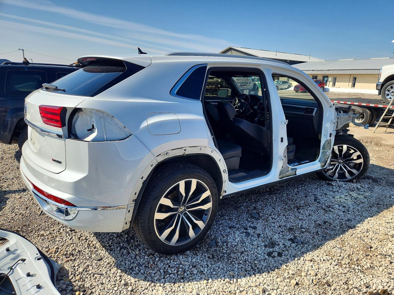 2021 VOLKSWAGEN ATLAS CROSS SPORT SEL R-LINE — снимка 3